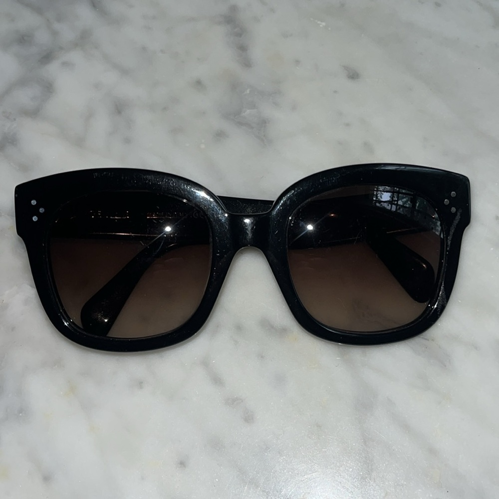 Celine CL41805/s 807 HA Classic Audrey oversized Sunglasses for Women - Black